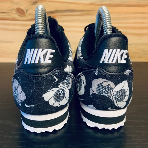 New Nike Classic Cortez LX Black White Floral - Picture 7 of 8